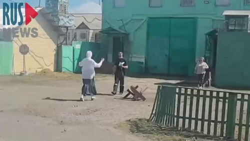 EJIzmF7wsIsdHqkv.jpg