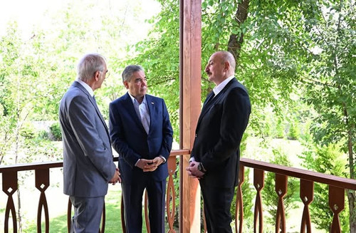 521209211 18391340548140149 6237254350198424548 n.jpg?stp=dst jpg s600x600 tt6& nc cat=108&ccb=1 7& .jpg