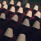 The.Handmaids.Tale.S06E08.Exodus.1080p.AMZN.WEB DL.CZ EN.DD+5.1.H.264 FLUX.mkv snapshot 06.12 [2025.