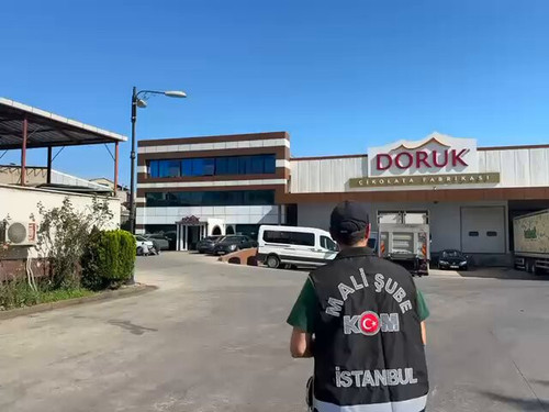 KW EJrB9 0OpNf5E.jpg