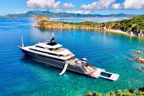 a yachtcharter.com yacht services (2).jpg