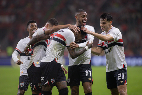 São Paulo conta com 17 jogadores diferentes que marcaram gols na temporada