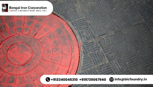 DUCTILE IRON MANHOLE COVERS – DURABLE & CORROSION‑RESISTANT.jpg