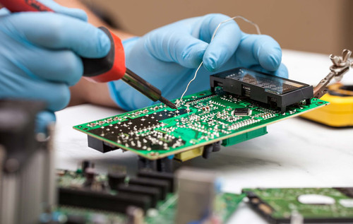 Advanced Micro Soldering as a Part of Phone Repairs - A Generic Discussion.jpg