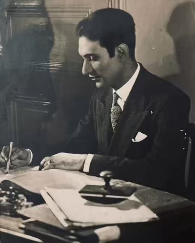 LZEKypA8 mfe A4U.jpg