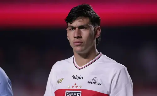 Ferraresi se destaca como o líder em desarmes e duelos no Brasileirão
