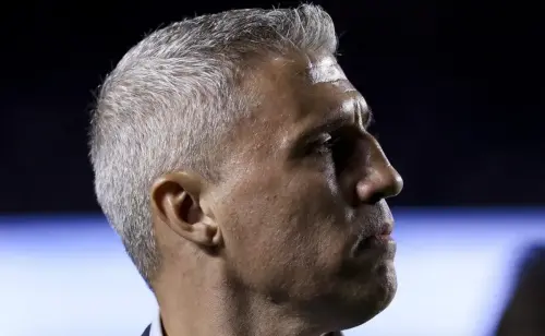 Hernán Crespo reflete sobre expulsão e eliminações do São Paulo na Copa do Brasil