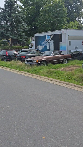 iZ98my fUq v6nhT.jpg