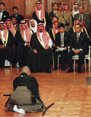 GxuiDM6W8AAMe6D.jpg