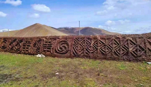 高原百科 牛粪搭的房子臭吗？（2） 1 珠穆偌偌牧业 来自小红书网页版.jpg