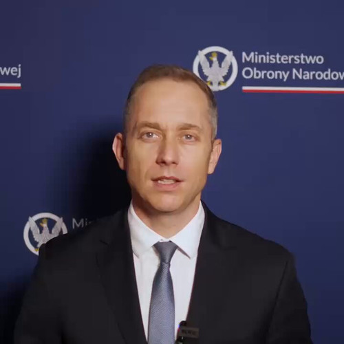 f XuXsgiZIc0Wwfh.jpg