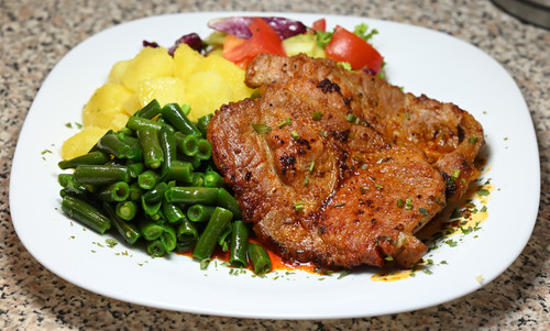 20250715 2331 NikonZ5 85mm f1.8.jpg