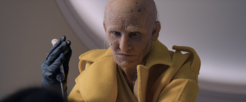 The.Substance.2024.1080p.BluRay.CZ EN.DD+5.1.x265.HEVC My.mkv snapshot 01.42.31 [2025.07.19 11.17.31.jpg