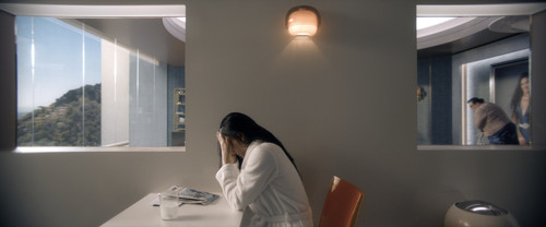 The.Substance.2024.1080p.BluRay.CZ EN.DD+5.1.x265.HEVC My.mkv snapshot 00.18.32 [2025.07.19 11.16.58.jpg