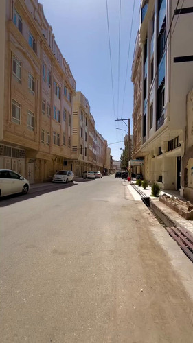 Q gF KDlRKiHQUYV.jpg