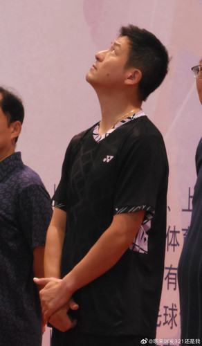 b1637740gy1i3j40hgfhtj21cg2aztnq.jpg