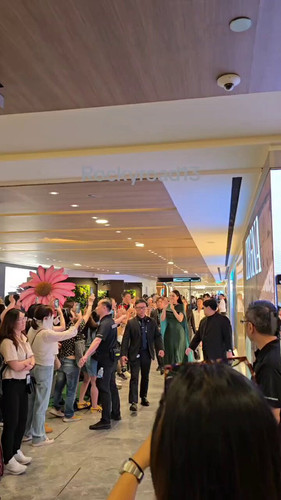 p2r sFZ1yj0ahY9O.jpg