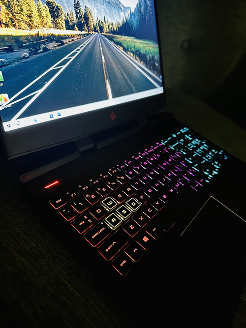 [​IMG]