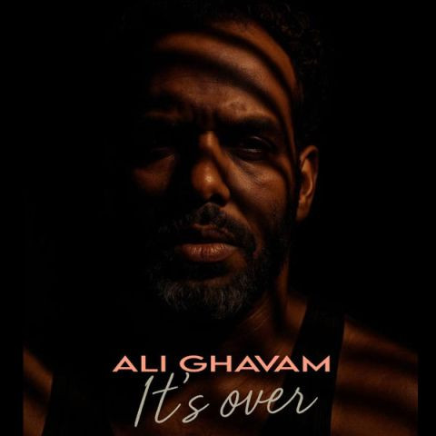 دانلود آهنگ علی قوام به نام تمومه