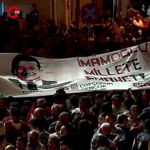 PPRo22ulkpZRXaNi.jpg