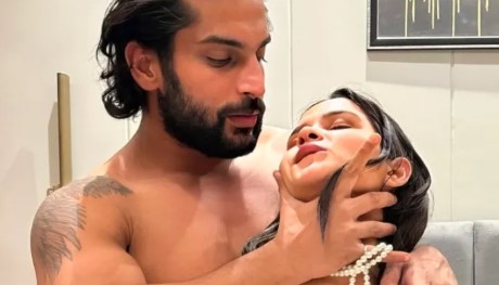 Mansi Negi MelloBadass Sexy Show Panties App Content