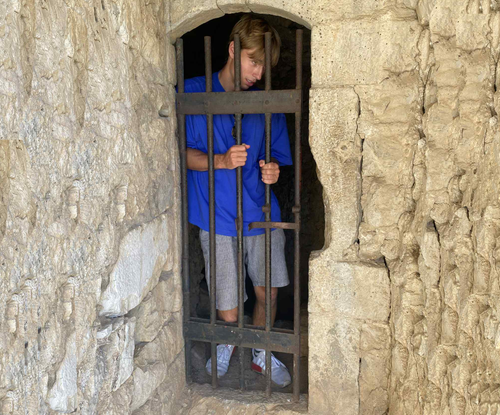 Rogue's passage 2.png