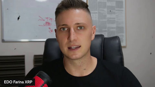 E16bVkZXUuRctBaa.jpg