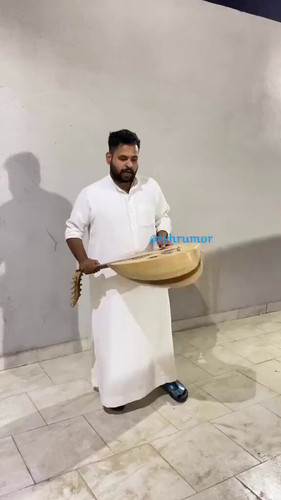 DYo3JMQtrcb VQcM.jpg