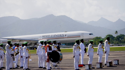 XnFtCKJaQ9Rk6 q4.jpg