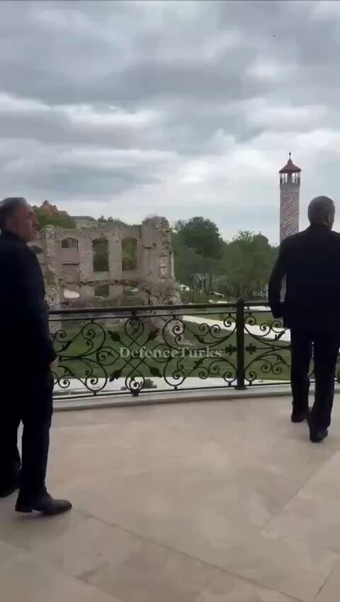 QUt heNOroToENfR.jpg