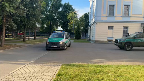 TjOjg NlEudTxOJ9.jpg