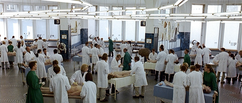 Anatomy.2000.1080p.BluRay.x264 GECKOS.mkv 000099016.png