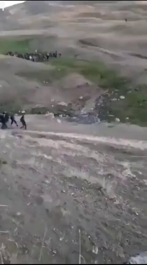 Zd1H8Zu92fKFw3g .jpg