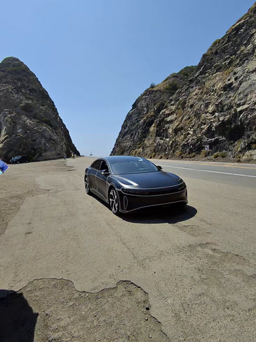 kQ9TkaRrMKoDysg .jpg