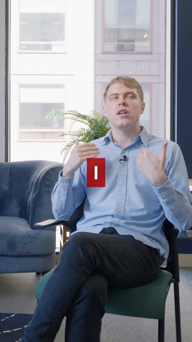 kYTjs Cr9nd0wsYT.jpg