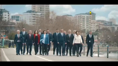 rWwNgO 2Y2t q8K4.jpg