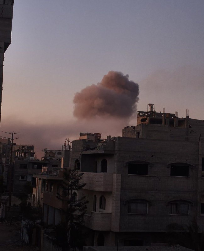 مصادر محلية: جيش الاحتلال ينفذ عمليات نسف ضخمة في المناطق الشرقية لمدينة غزة...