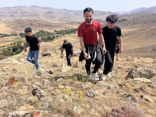 516102108 586150801221087 2845079968851918088 n.jpg?stp=cp6 dst jpg s600x600 tt6& nc cat=104&ccb=1 7.jpg