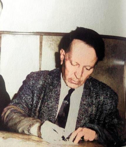 GvJp2ClW0AAFTgs.jpg