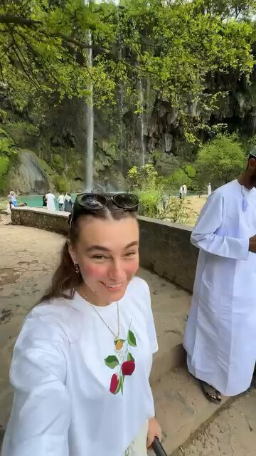 IO BxpmX2VqffVuh.jpg