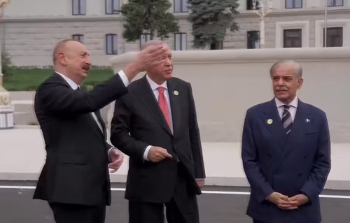 LxsYg3OJ9AbYzNEL.jpg