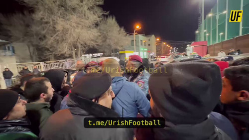 FYD5oxhaHltL0ij4.jpg