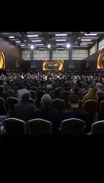 2ayx9WAFe4DghyAT.jpg