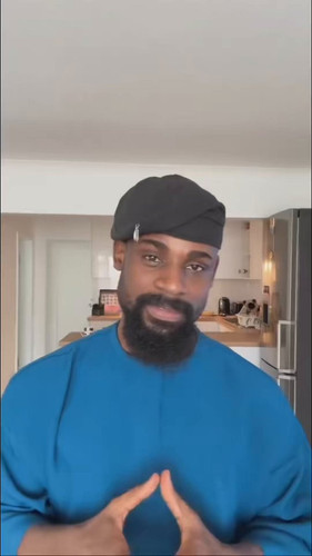 kFDe9iiTYY JXg00.jpg