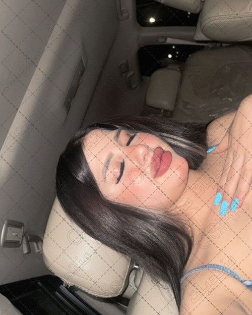 FlkKnmF.md.jpg
