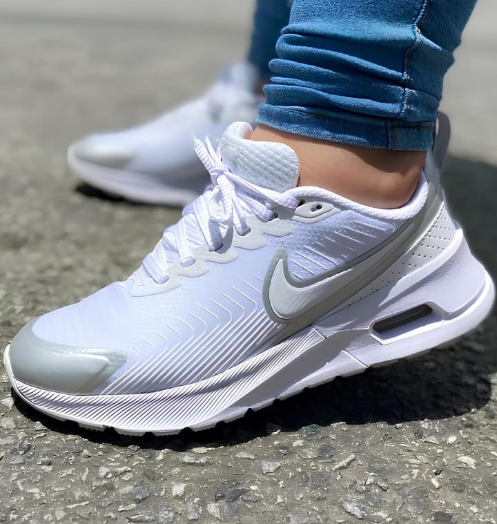 Tênis Nike Air Max Nuaxis Feminino