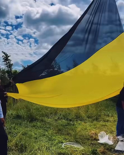 hZALXi99P9zaHlRA.jpg