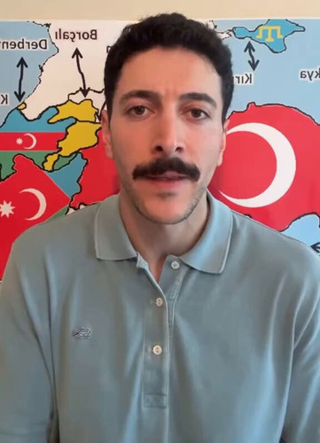 kfeYT990skktB xO.jpg