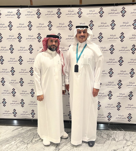 GvHNa6NXYAAPWJF.jpg