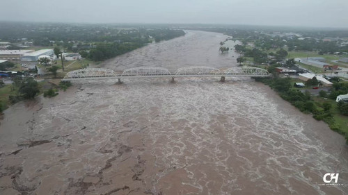 qTN eWqqyrOXrcvT.jpg